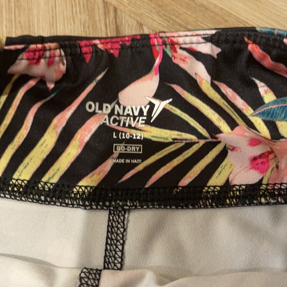 Old navy kids sports bra and spandex - Picture 4 of 4